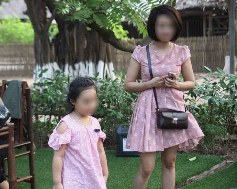  Thanh sắt rơi xuống đường Lê Văn Lương khiến cô gái tử vong
