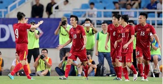 Đội tuyển Việt Nam đứng số 1 ĐNA bỏ xa Thái Lan tới 20 bậc
