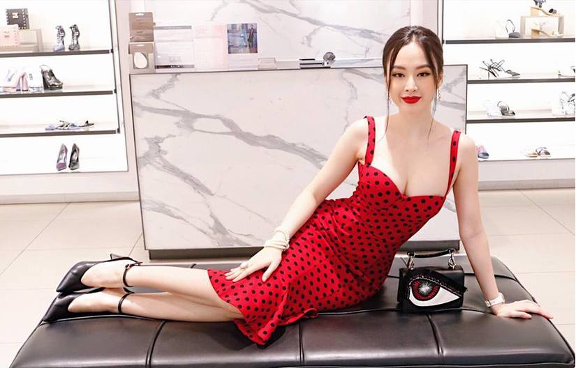 Đỏ mắt với tư  thế quảng cáo của Angela Phương Trinh