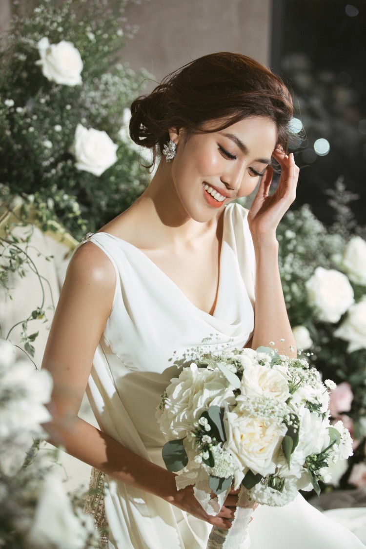  Lan Khuê đẹp tựa nữ thần trước ngày cưới đại gia John Tuấn Nguyễn