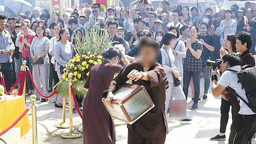 Hà Nội: Hòm công đức cả trăm triệu đồng biến mất sau lễ cất nóc tại chùa?