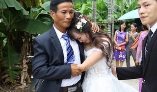 Loạt khoảnh khắc cô dâu khóc nức nở trong ngày cưới khiến nhiều chị em rưng rưng