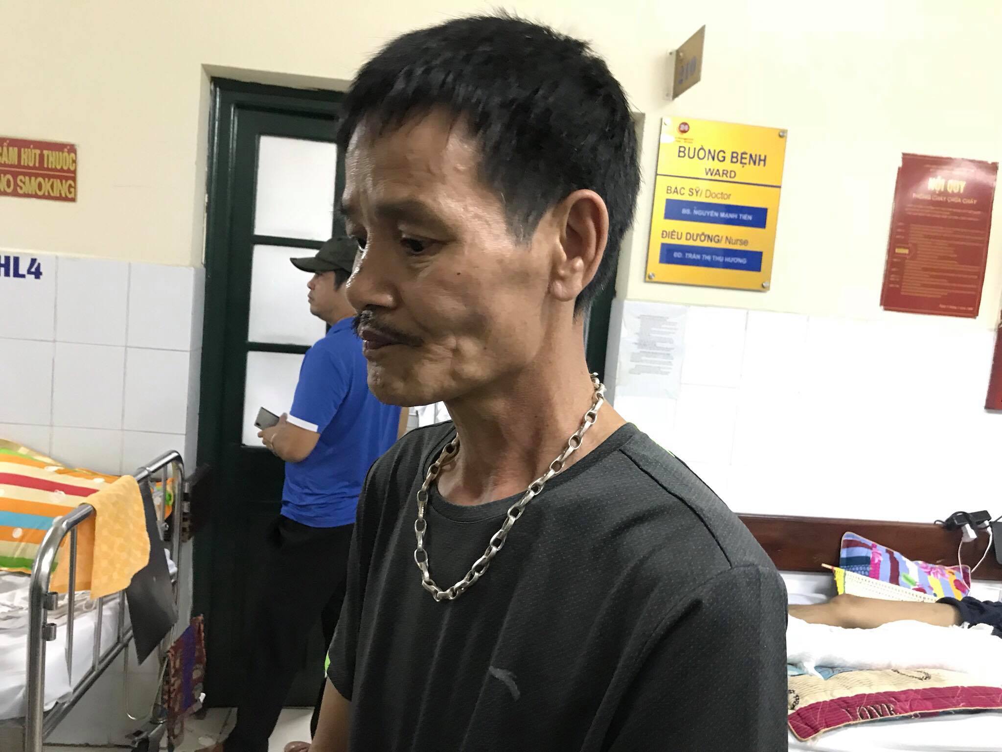 Thanh niên bị chém phải cắt chân ở Phú Thọ