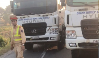 Chống đối CSGT, 14 xe tải dàn hàng trên quốc lộ gây ùn tắc nghiêm trọng