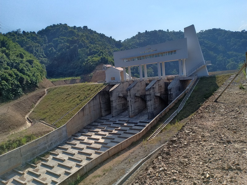 Dự án hồ chứa nước Nặm Cắt có vai trò quan trọng trong điều tiết lũ sông Cầu, phục vụ nước sinh hoạt, tưới tiêu đồng thời tạo cảnh quan môi trường cho thành phố Bắc Kạn. 1