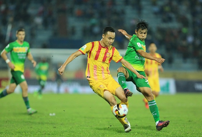 Sao trẻ Nam Định sẽ đá thay vị trí của Văn Thanh ở AFF Cup 2018?