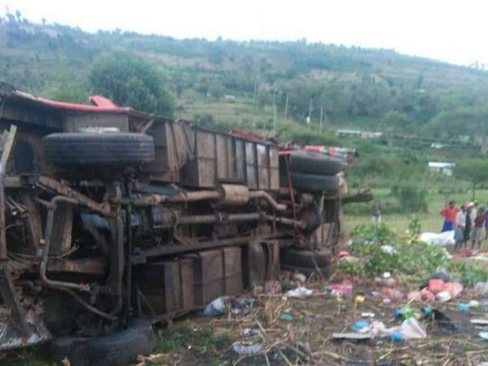 Hiện trường vụ xe buýt lăn xuống dốc khiến 50 người tử vong