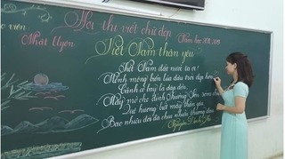 Hình ảnh 18 bài viết chữ đẹp của cô giáo tiểu học khiến dân mạng sục sôi