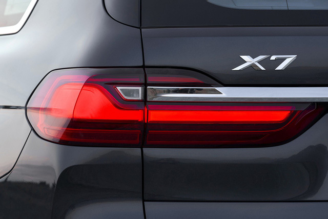 Siêu phẩm BMW X7 2019 lộ diện, giá khởi điểm từ 1,7 tỉ đồng