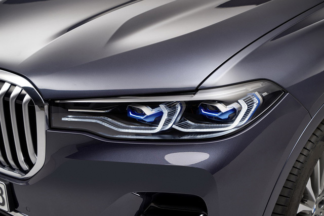 Siêu phẩm BMW X7 2019 lộ diện, giá khởi điểm từ 1,7 tỉ đồng