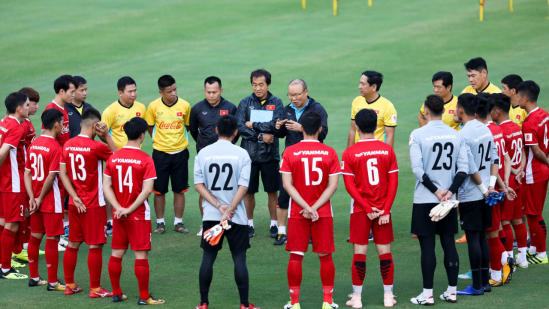 Đội tiếng tuyển Việt Nam tập huấn tại Hàn Quốc chuẩn bị cho AFF Cup