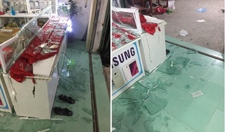 Hiện trường cửa hàng điện thoại ở Nam Định bị nhóm côn đồ đập phá trong đêm