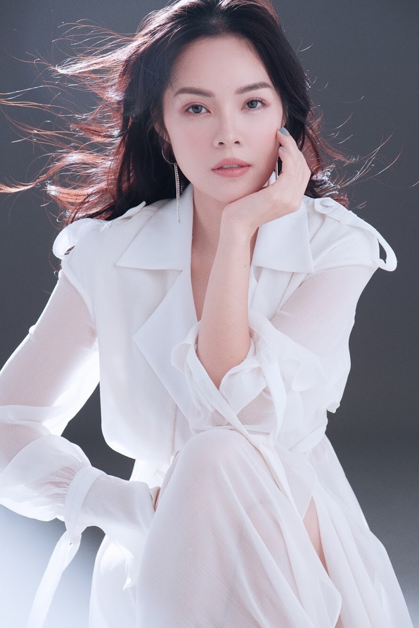Dương Cẩm Lynh là MC thảm đỏ Liên hoan Phim quốc tế Hà Nội lần thứ 5