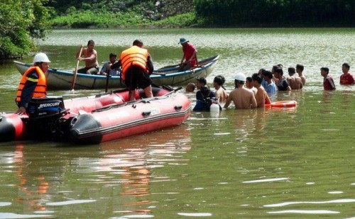 Xác thanh niên nổi trên sông sau trận cãi vã với người yêu