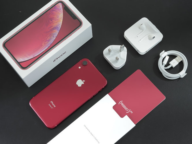 Bất ngờ với giá iPhone XR tại Việt Nam