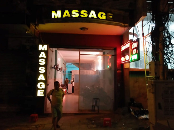 Nhân viên quán massage gạ khách mua dâm 1 triệu đồng
