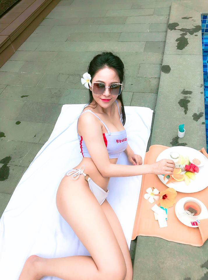 Ảnh hot girl Trâm Anh khoe vòng 1 căng tròn, khoe vẻ sexy khó cưỡng7