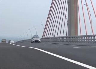 Bộ GTVT yêu cầu rà soát cầu Bạch Đằng nghi bị lún khiến ô tô 'dập dềnh'