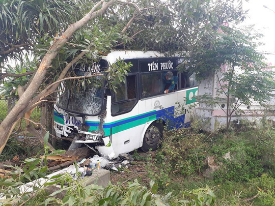 Quảng Nam: Liên tiếp 2 vụ tai nạn xe khách khiến 1 người tử vong tại chỗ