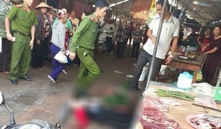Đang ngồi bán hàng ở chợ, cô gái bị bắn tử vong tại chỗ