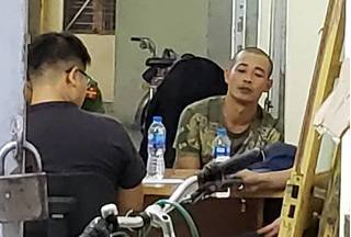 Nam Định: Bất ngờ bắn 3 phát đạn vào người đi qua cổng nhà mình