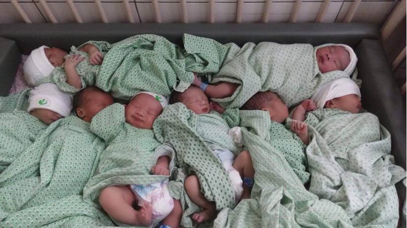 Loạt ảnh các em bé mới sinh đang ngủ say cực đáng yêu 2