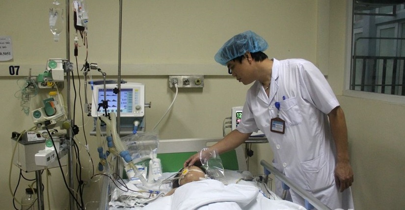 Bắc Giang: Cứu sống bệnh nhân bị tai nạn lao động nguy kịch