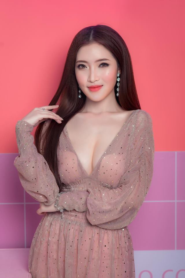 Lột bỏ vẻ sexy, hot girl Thảo My gây ngạc nhiên với hình ảnh nữ sinh