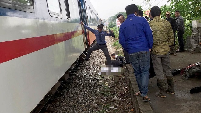  Băng qua đường sắt nam thanh niên bị đâm tử vong. Ảnh Vietnamnet