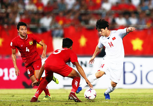 Đội tuyển Thái Lan khó chịu hơn đá với Philippines