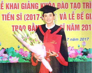 Tiến sĩ giảng viên đại học lừa tình nhiều phụ nữ bằng giấy tờ giả
