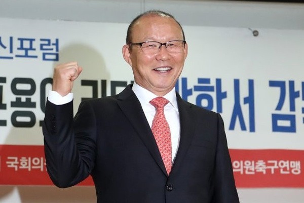 HLV Park Hang Seo được Liên đoàn bóng đá Hàn Quốc vinh danh