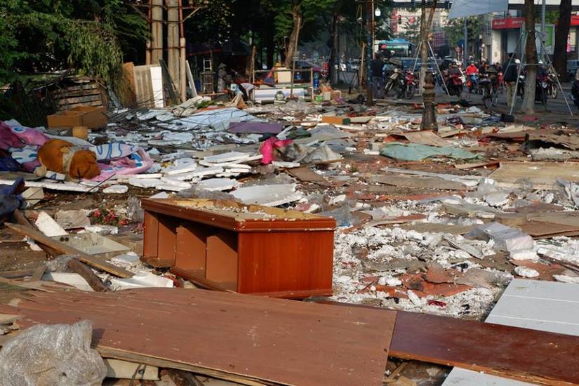 Hà Nội: Hàng trăm ki ốt ven sông Tô Lịch bị phá bỏ4