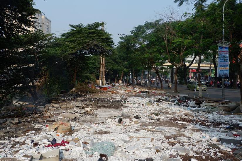 Hà Nội: Hàng trăm ki ốt ven sông Tô Lịch bị phá bỏ5