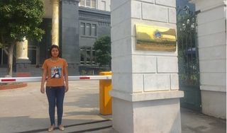 Vợ tài xế container: 'Tôi sẽ lên Thái Nguyên báo tin cho chồng'