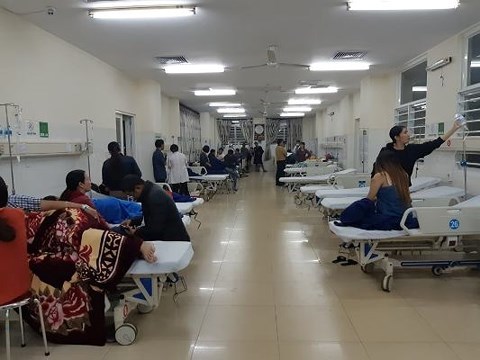 Ngộ độc do ăn bánh mì Đắk Lắk: 200 người đã nhập viện