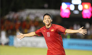 'Song Đức' tỏa sáng, đội tuyển Việt Nam đánh bại chủ nhà Philippines