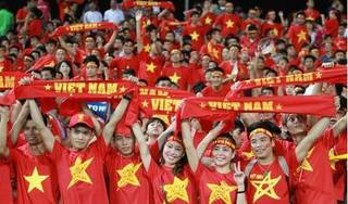 Tặng 1000 áo cờ đỏ sao vàng miễn phí để cổ vũ đội tuyển Việt Nam