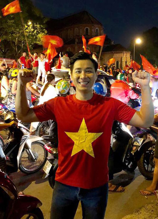 Muôn kiểu ăn mừng của sao Việt trước chiến thắng của tuyển Việt Nam