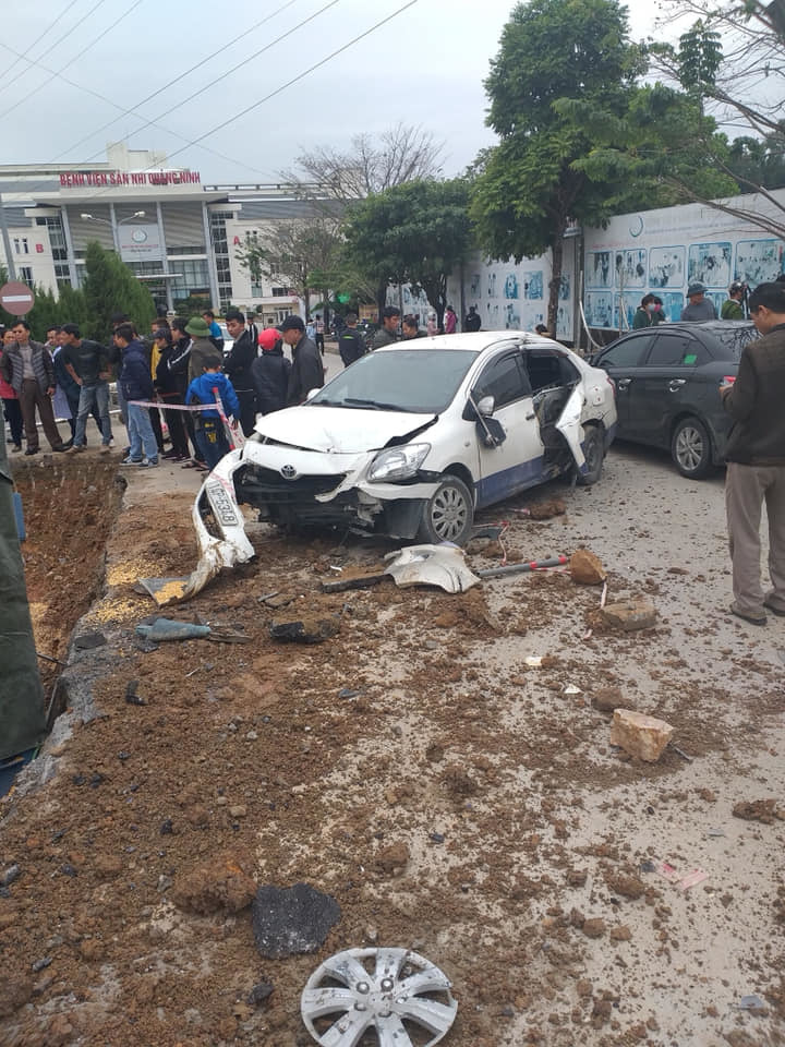 Quảng Ninh: Tai nạn giao thông liên hoàn, nhiều phương tiện bị hư hỏng2