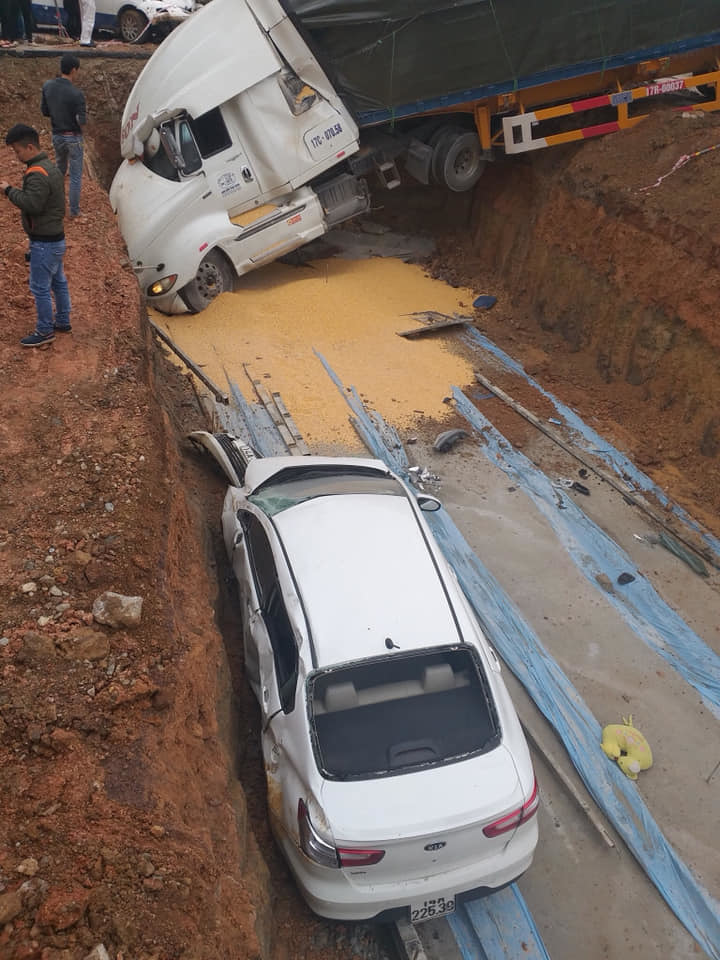 Quảng Ninh: Tai nạn giao thông liên hoàn, nhiều phương tiện bị hư hỏng