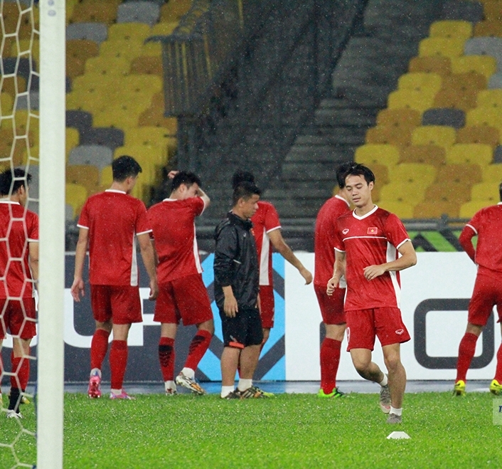 Đội tuyển Việt Nam đón hai tin vui trước trận chung kết với Malaysia