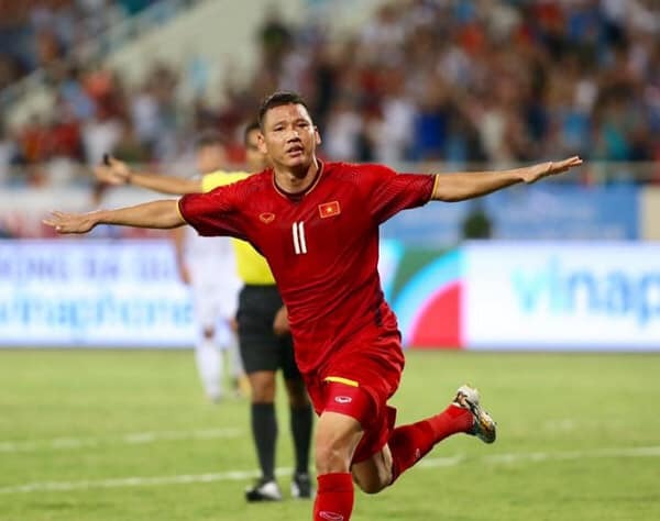 Đội tuyển Việt Nam và Malaysia đã cống hiến cho người hâm mộ một trận cầu kịch tính