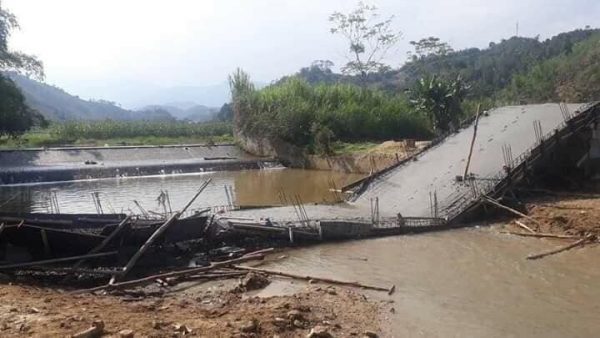 Yên Bái: Cầu đang xây dựng bất ngờ đổ sập3