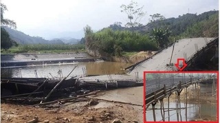 Yên Bái: Cầu đang xây dựng bất ngờ đổ sập