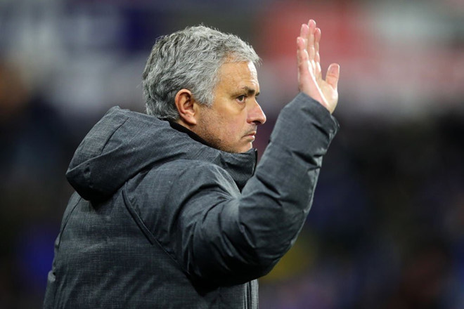 'Quỷ đỏ' sa thải HLV Mourinho: Nội bộ đội bóng kẻ vui, người buồn
