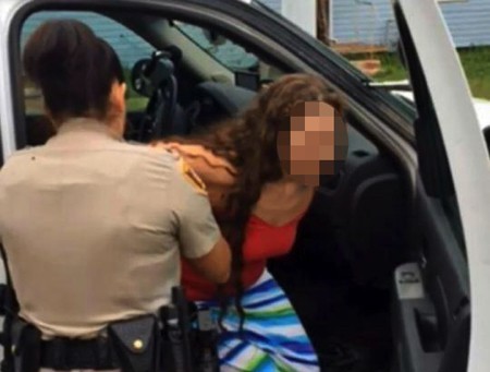 Mẹ quay video lạm dụng con gái 1 tuổi cho bạn trai xem lĩnh án 55 năm tù