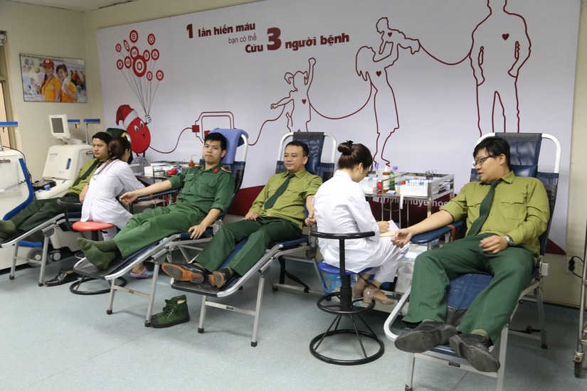 Viện Huyết học Truyền máu Trung ương kêu gọi người dân đi hiến máu 2