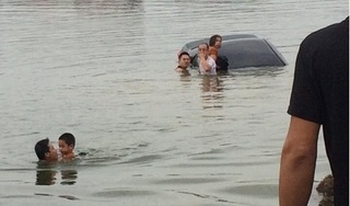 Tập lái ô tô, người phụ nữ lao thẳng xe xuống hồ nước sâu