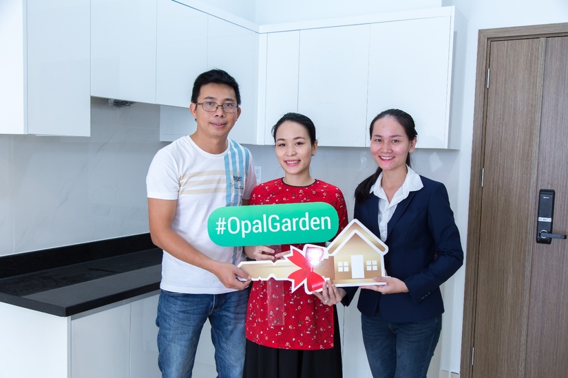 Đất Xanh bàn giao nhà đúng cam kết cho khách hàng sở hữu căn hộ Opal Garden